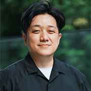金子 塁